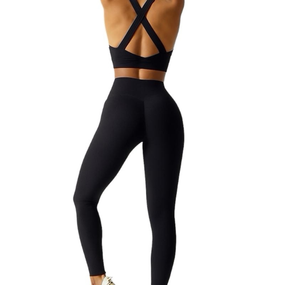 Sleek Black Cross-Back Leggings